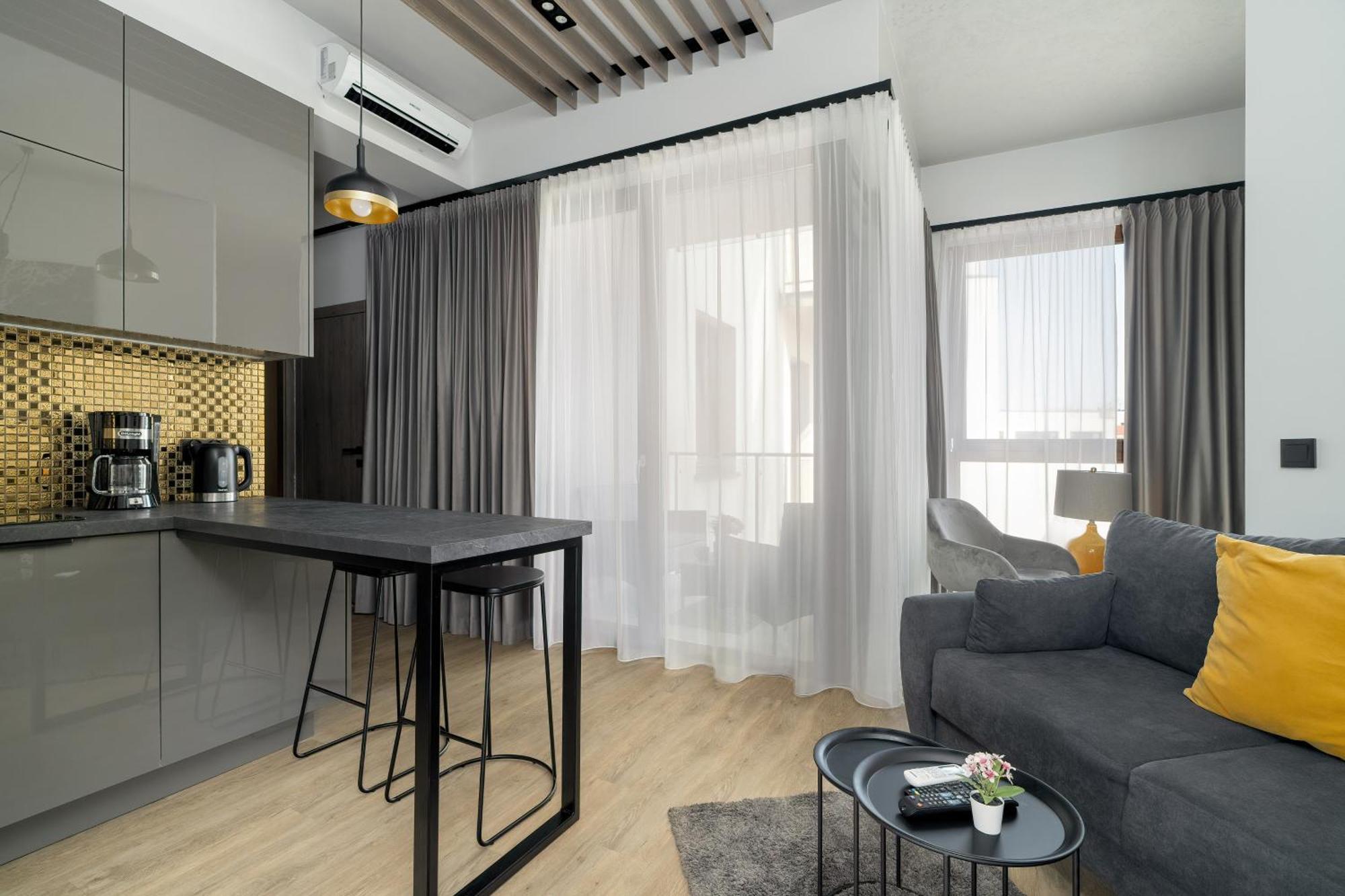 Appartamento Rodzinne Dla 5 Osob Klimatyzacja By Renters *